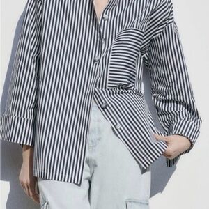 Zara bobbin Striped Button-Up Shirt in Navy and White